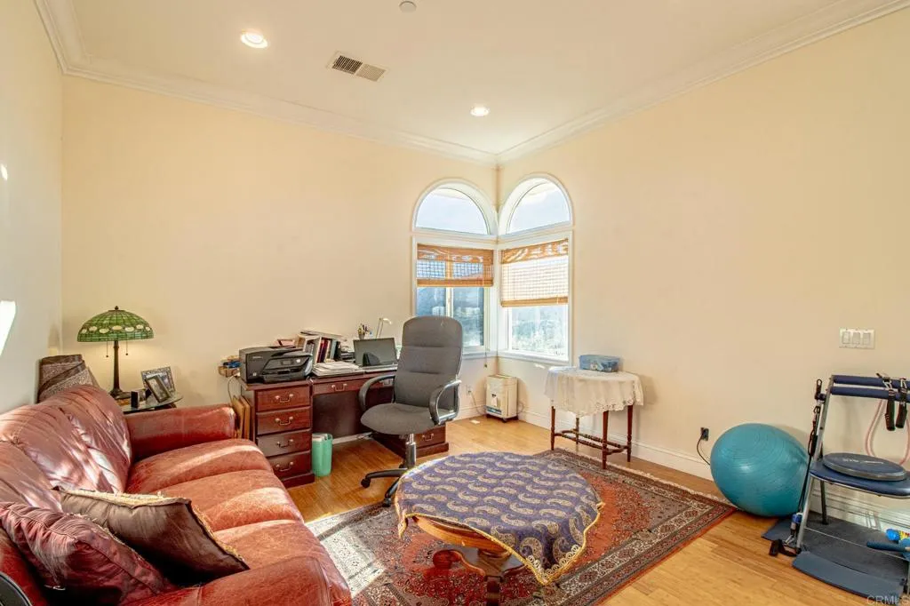 https://cdn.realtyfeed.com/cdn/127/306707654/7b8b797404adff9b56b95708238d59cb.webp