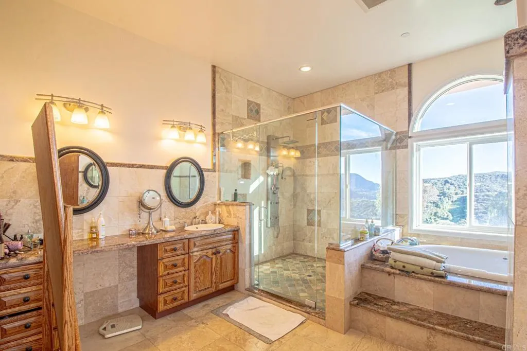 https://cdn.realtyfeed.com/cdn/127/306707654/7d090c44685c52874536f1dbecc91c08.webp