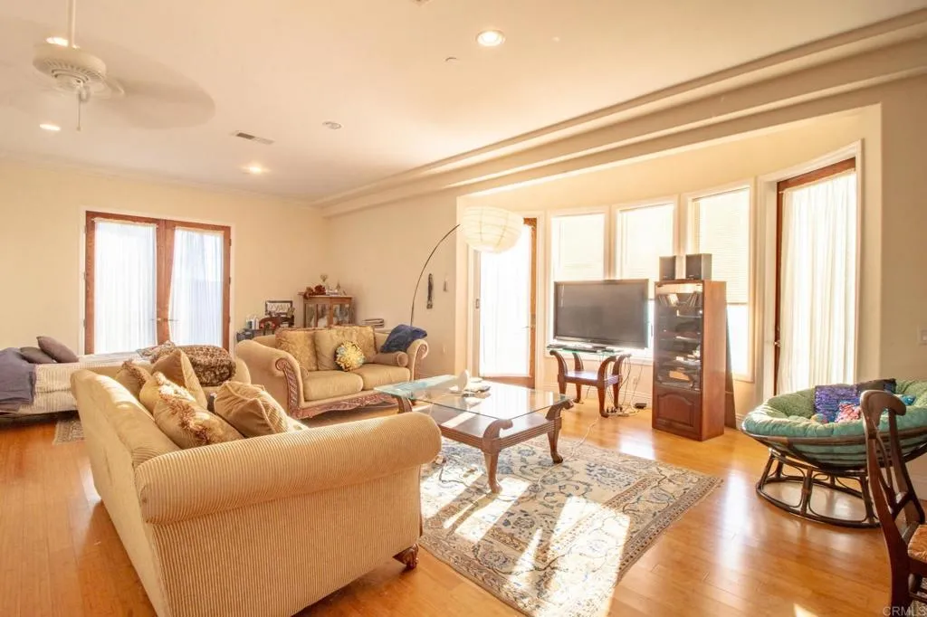 https://cdn.realtyfeed.com/cdn/127/306707654/de6ddb6ce383583259a01b982df0b835.webp