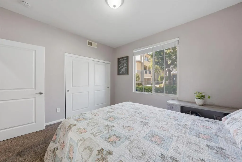 https://cdn.realtyfeed.com/cdn/127/306707664/93cfbbf7b10b557d3e869da106da0fff.webp