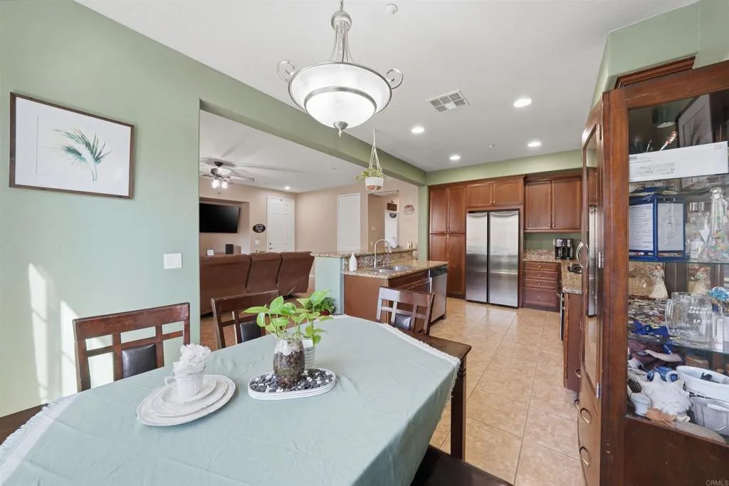 https://cdn.realtyfeed.com/cdn/127/306707664/bc37a68b6cf9e5881cbb533c4cc8ed2f.webp