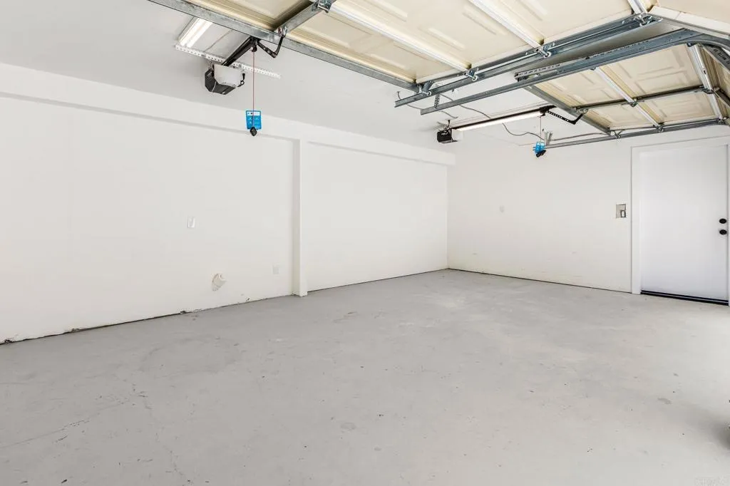 https://cdn.realtyfeed.com/cdn/127/306707679/4efb651613a3f3d519645fa52143f3f4.webp