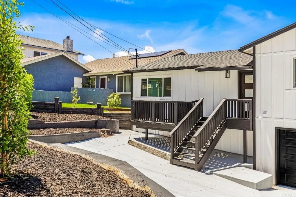 https://cdn.realtyfeed.com/cdn/127/306707679/523238907f1f80aab04506cf18a3c47b.webp