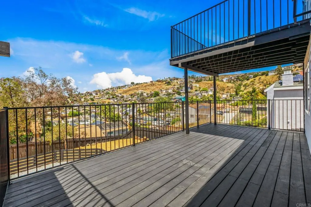 https://cdn.realtyfeed.com/cdn/127/306707679/59861879fe614ac8a9913595bad6803a.webp