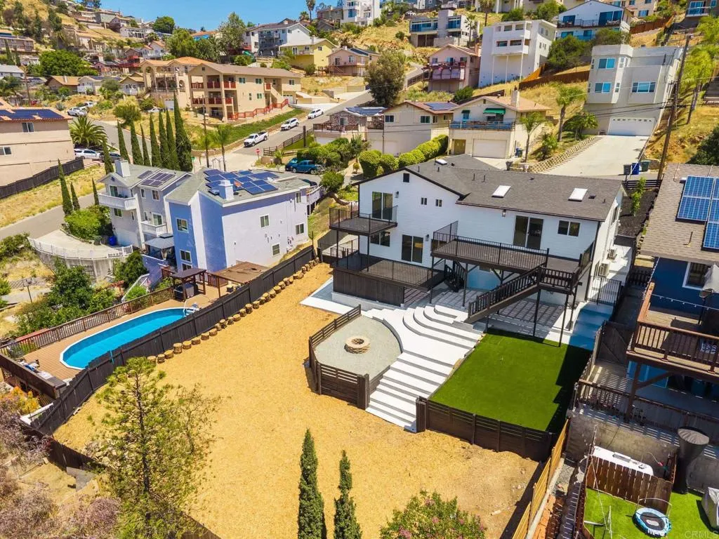 https://cdn.realtyfeed.com/cdn/127/306707679/8e0cef3a5f6130e3cbbe7d24f1a65448.webp