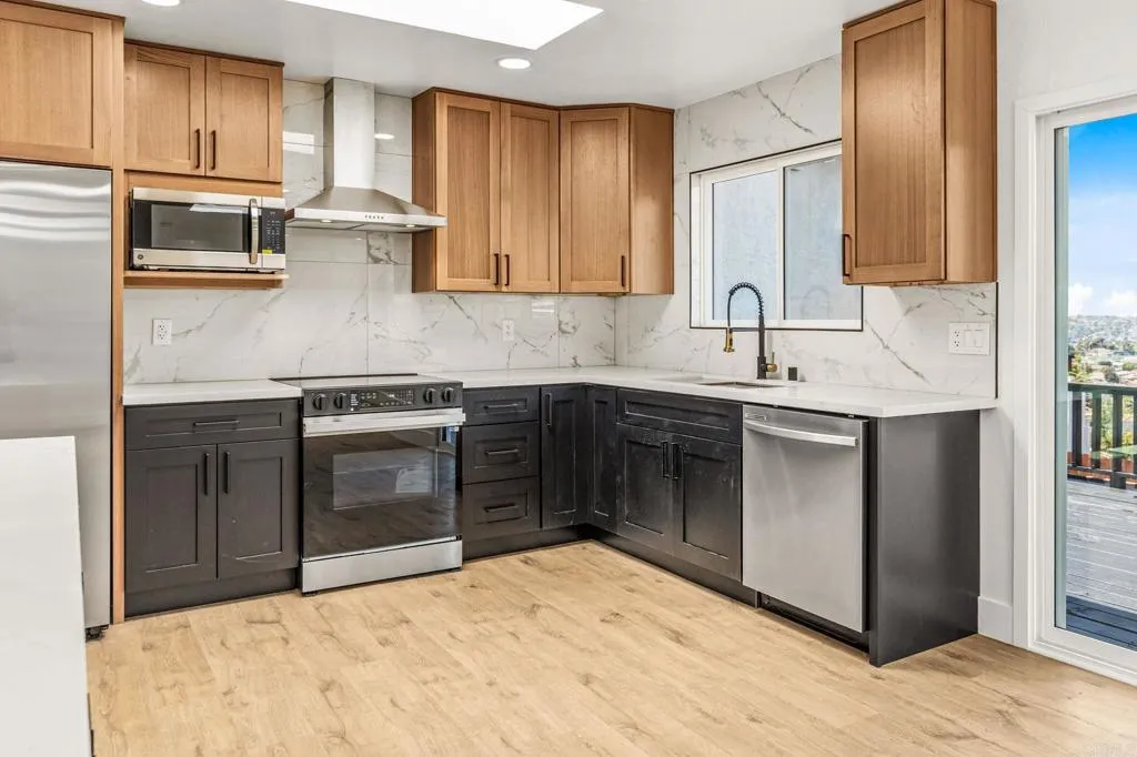 https://cdn.realtyfeed.com/cdn/127/306707679/a735c5604de69dd52747416f1e5670fb.webp