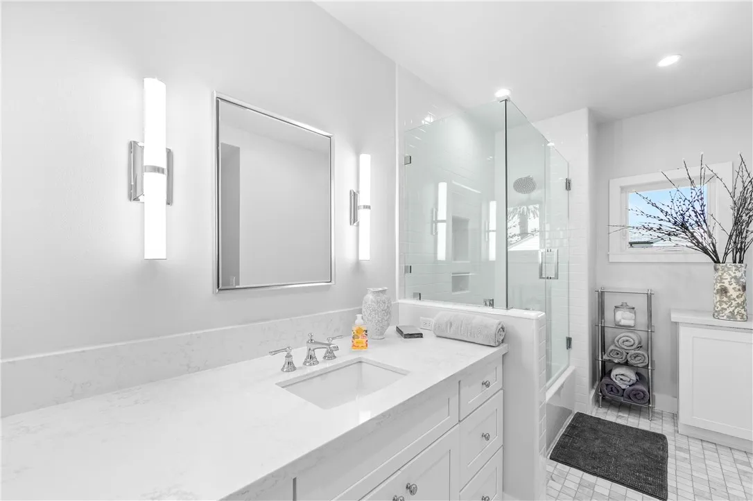 817 Main Street, Huntington Beach, CA, 92648