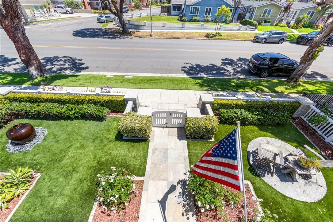 817 Main Street, Huntington Beach, CA, 92648