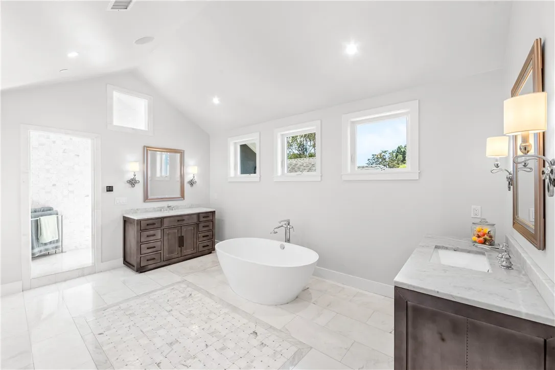 817 Main Street, Huntington Beach, CA, 92648