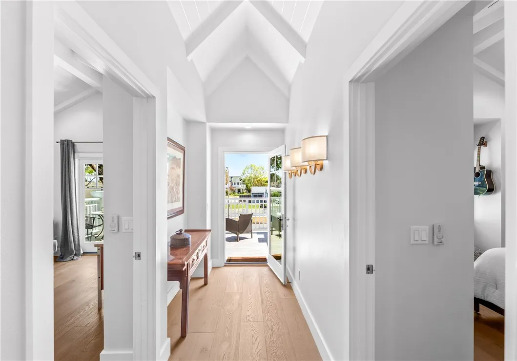 817 Main Street, Huntington Beach, CA, 92648