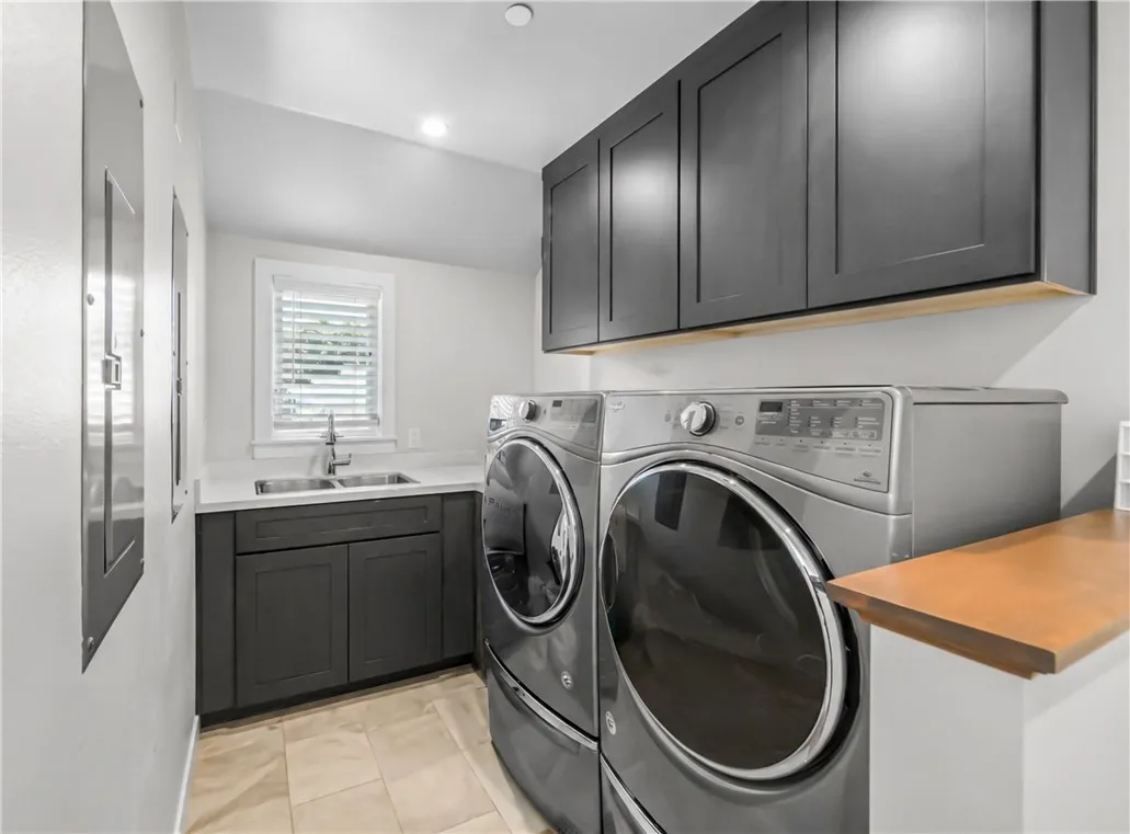 817 Main Street, Huntington Beach, CA, 92648