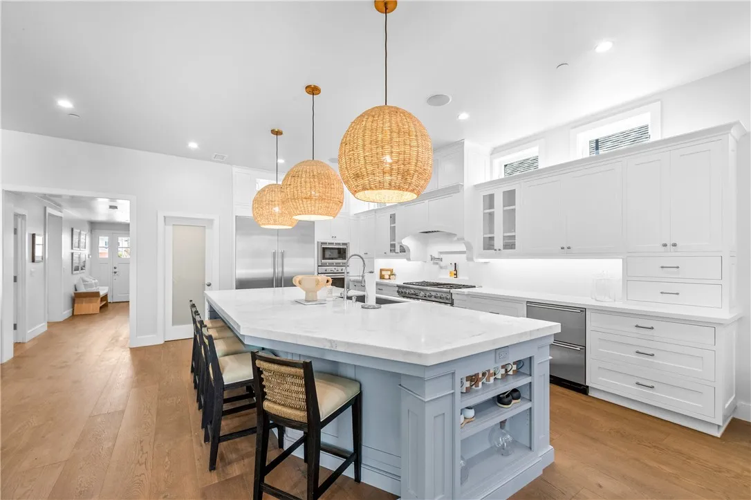 817 Main Street, Huntington Beach, CA, 92648
