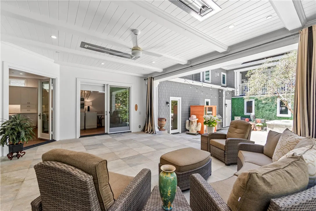 817 Main Street, Huntington Beach, CA, 92648