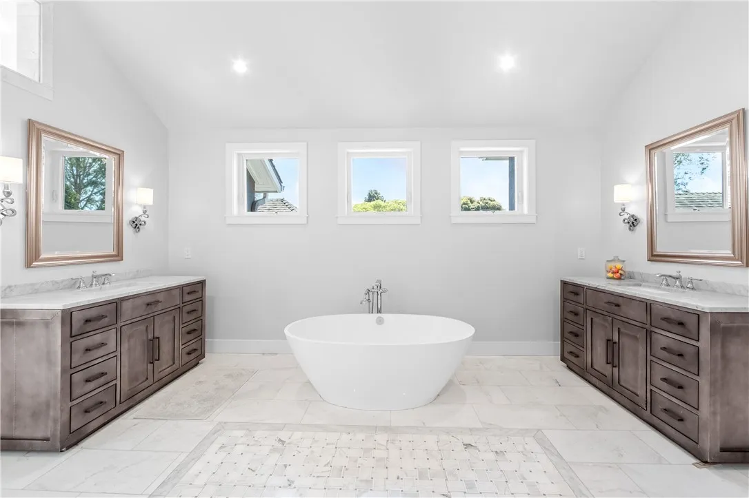 817 Main Street, Huntington Beach, CA, 92648