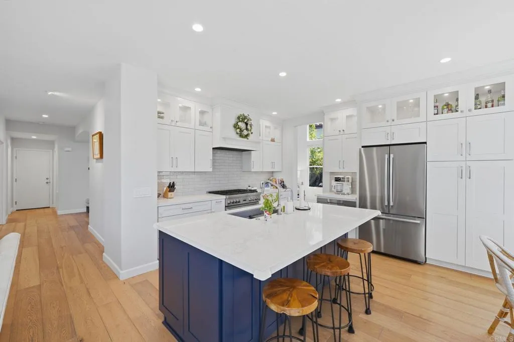 https://cdn.realtyfeed.com/cdn/127/306707711/0a93c9798c81369b9b8691df1b5bad90.webp