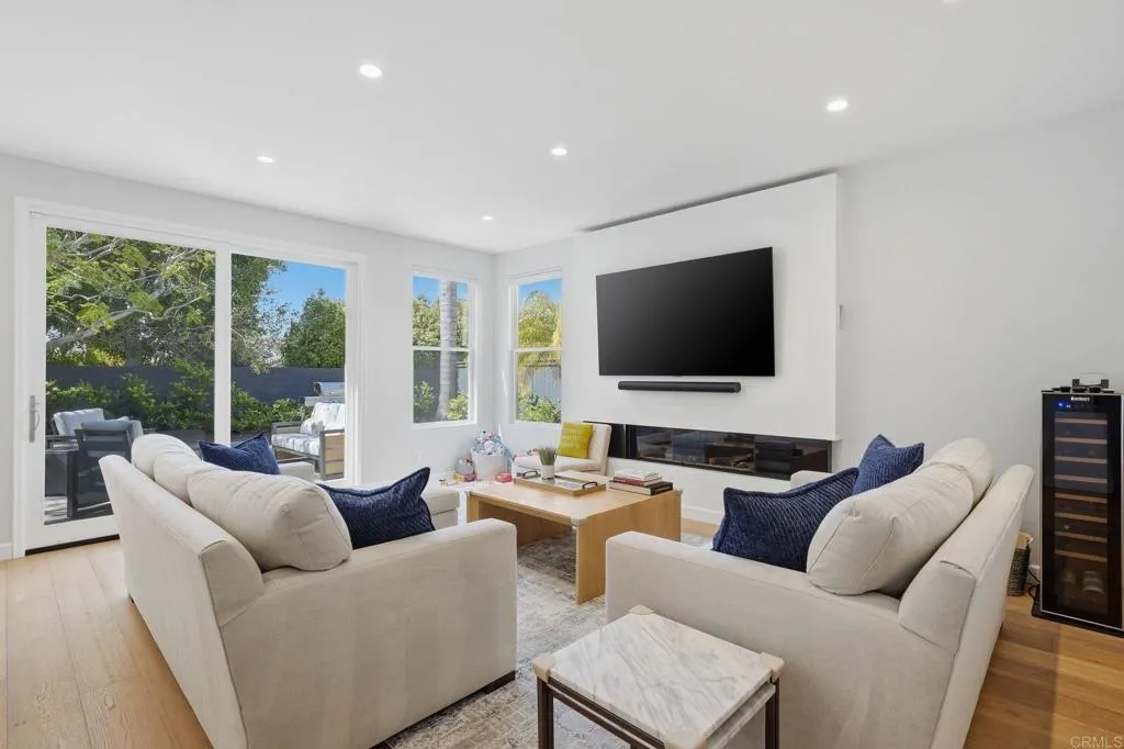https://cdn.realtyfeed.com/cdn/127/306707711/800a81c5b65ff5956d15e57760b6d804.webp