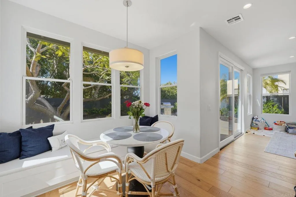 https://cdn.realtyfeed.com/cdn/127/306707711/86104a03ae98da97652f572f29597e59.webp