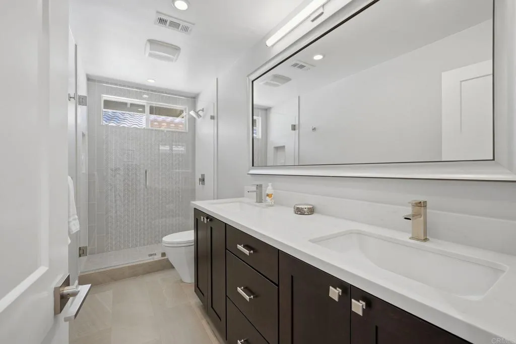 https://cdn.realtyfeed.com/cdn/127/306707711/c8ec94768724e691554fbd9bab2da0fb.webp