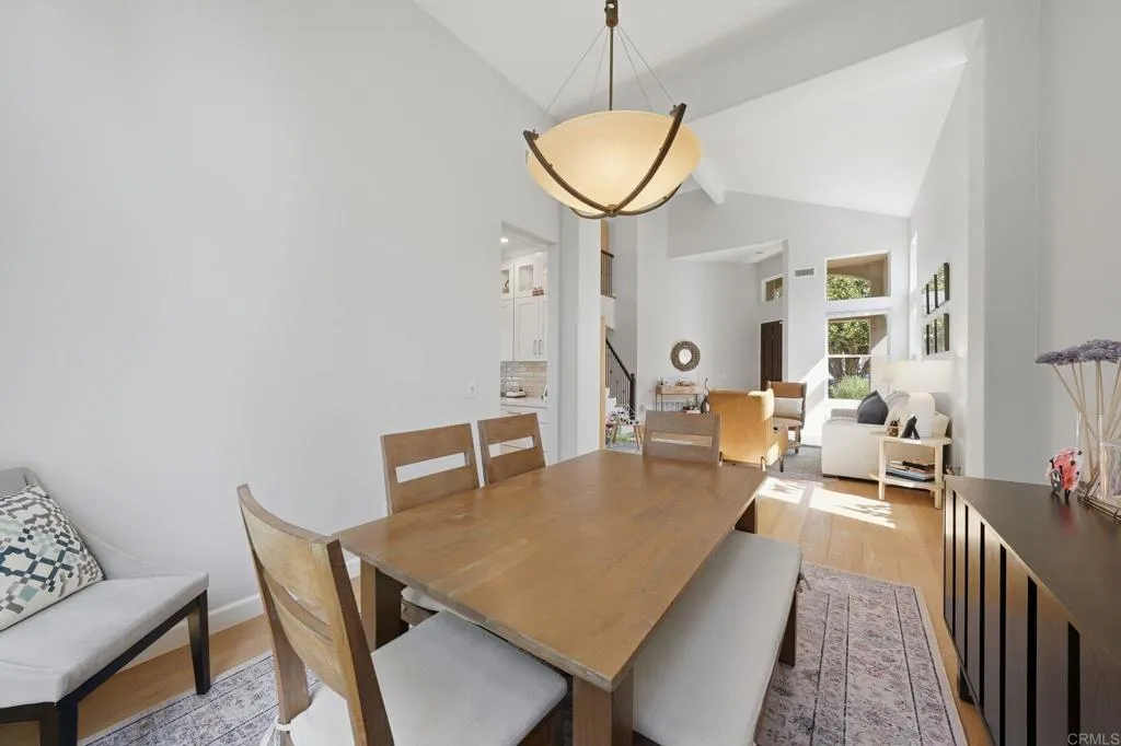 https://cdn.realtyfeed.com/cdn/127/306707711/cf01623ec5d50f66fbe48eeac8a255dd.webp