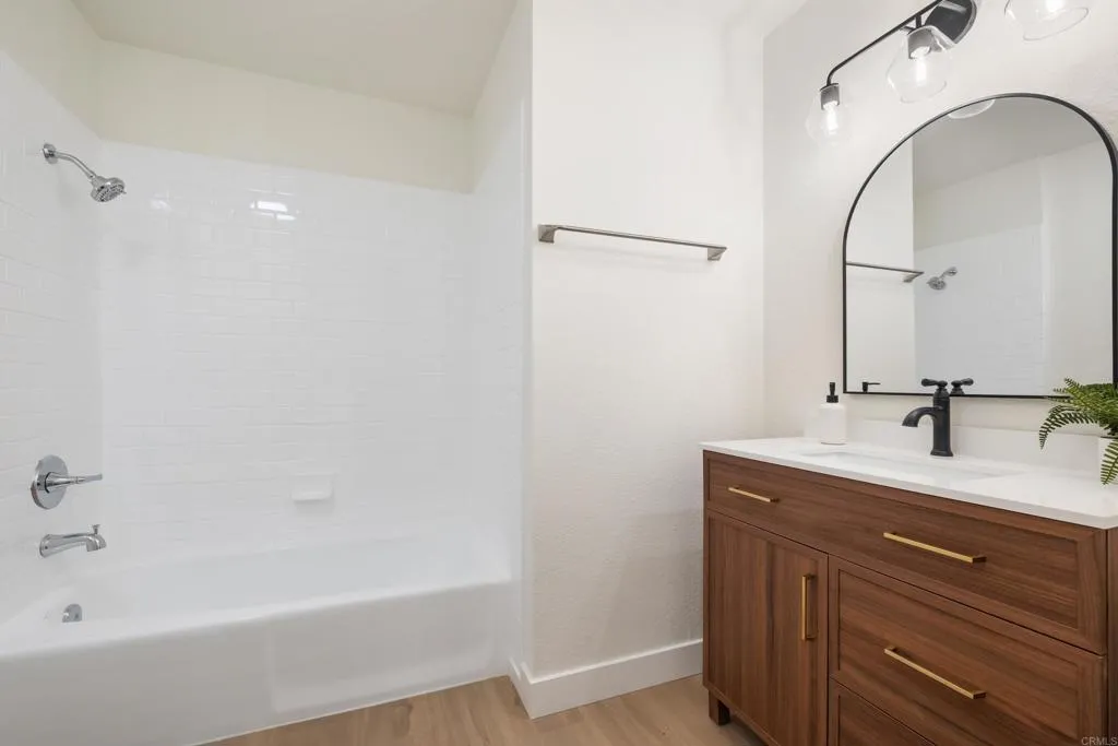 https://cdn.realtyfeed.com/cdn/127/306707713/1e0b46505a16503389f808ee3ca283ac.webp