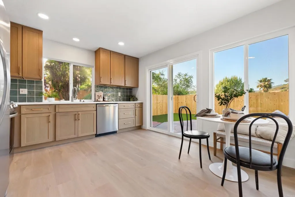 https://cdn.realtyfeed.com/cdn/127/306707713/6ef5442ce6203453fa7f49deb4808b79.webp