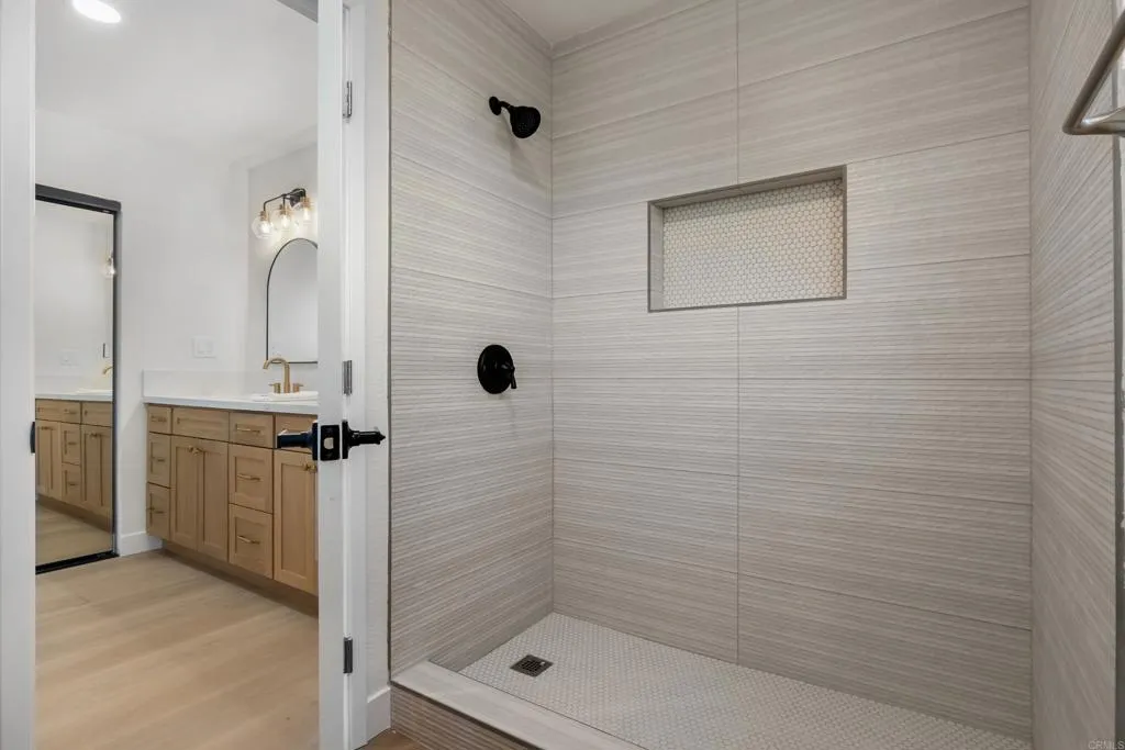 https://cdn.realtyfeed.com/cdn/127/306707713/f1028b4d9e10373a445323d09e67f4bf.webp