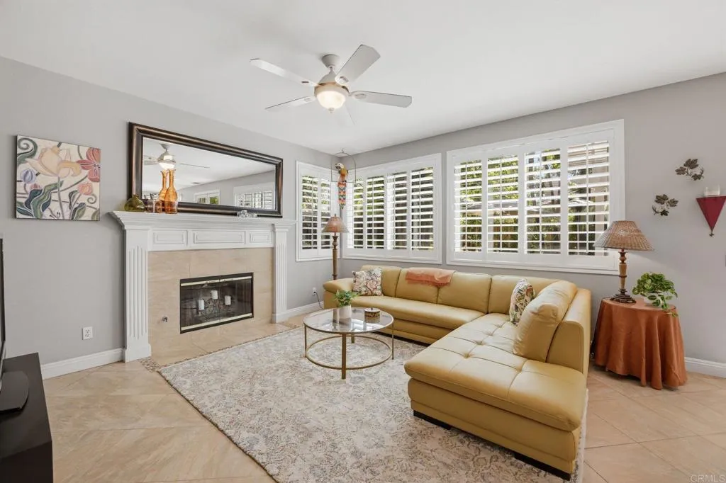 https://cdn.realtyfeed.com/cdn/127/306707715/161877bcbe183e749f92b8fdec0e099b.webp