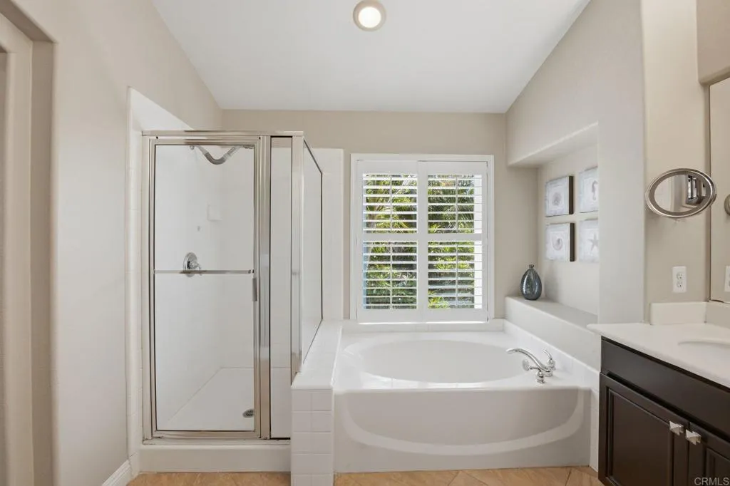 https://cdn.realtyfeed.com/cdn/127/306707715/203e201115cfdb5d2a72548fe17d2577.webp