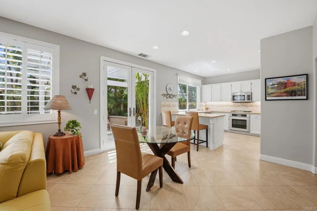 https://cdn.realtyfeed.com/cdn/127/306707715/2e9e39add14d70127644a374681ada0e.webp