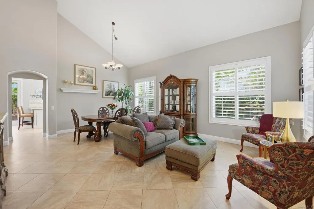 https://cdn.realtyfeed.com/cdn/127/306707715/38954f661d50e967a3c9f92a217ae965.webp
