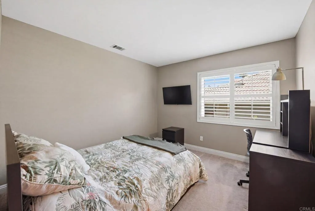 https://cdn.realtyfeed.com/cdn/127/306707715/528882faf4ce918da4ecae041f2a2db6.webp