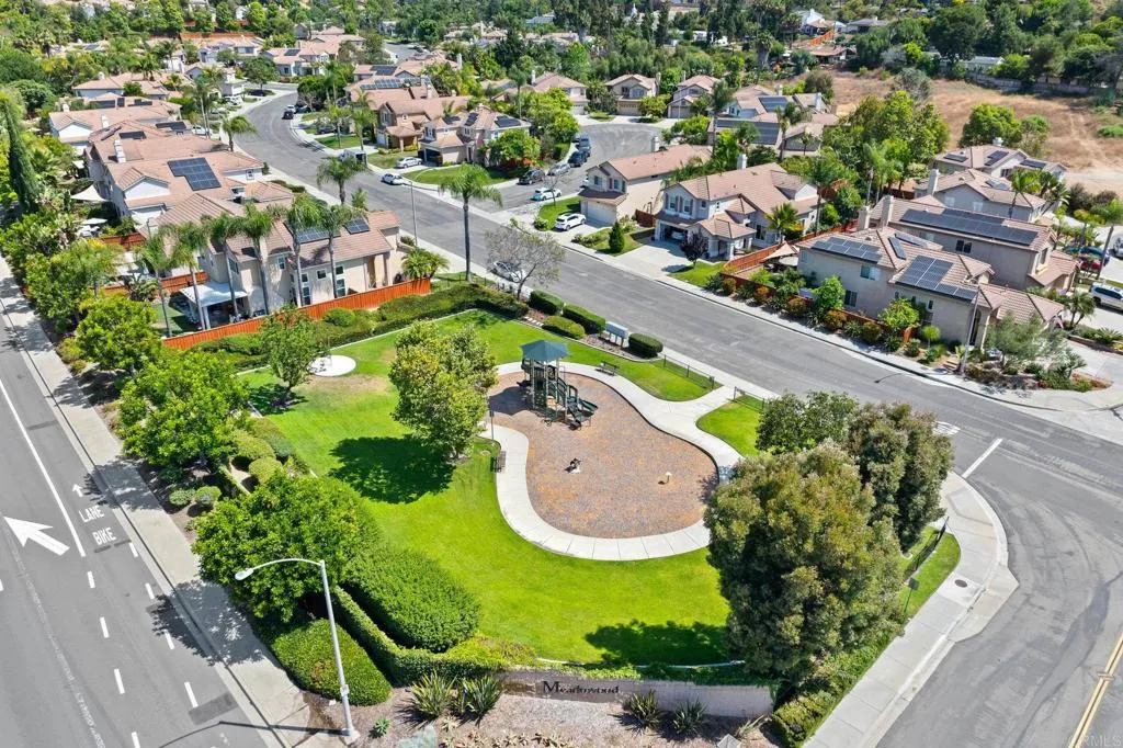 https://cdn.realtyfeed.com/cdn/127/306707715/de184b7674ac543c14470faf5f837d45.webp