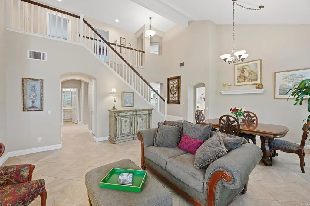 https://cdn.realtyfeed.com/cdn/127/306707715/e61fa294f69f34218f4949b1de27ab0d.webp
