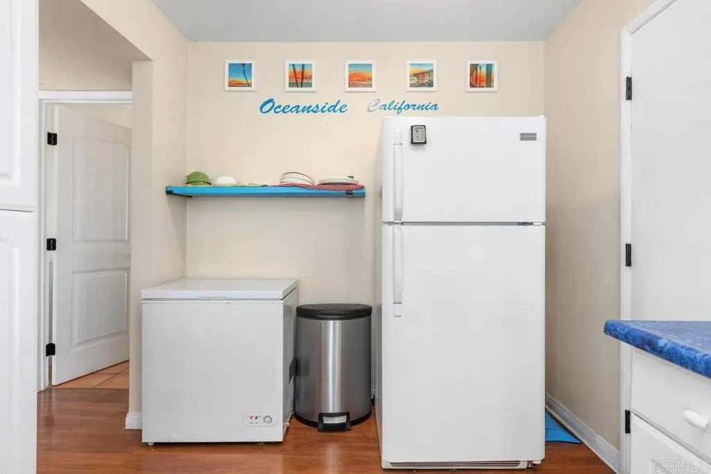 https://cdn.realtyfeed.com/cdn/127/306707729/42de077659d3f1a50ab92021090a0b16.webp