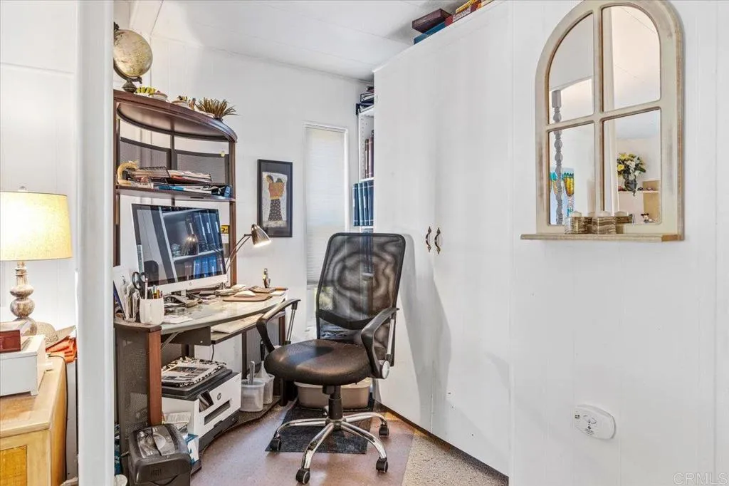 https://cdn.realtyfeed.com/cdn/127/306707767/891a934d8aa57f2520e6b6539d83d907.webp