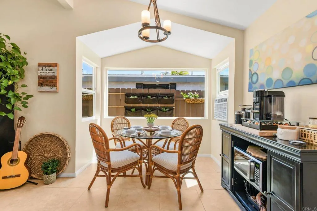 https://cdn.realtyfeed.com/cdn/127/306707776/55cfed9a8e0764d48422180fcab567e2.webp