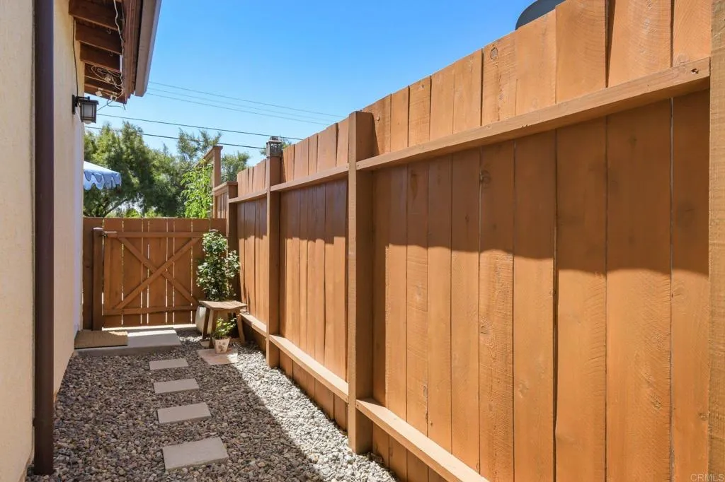 https://cdn.realtyfeed.com/cdn/127/306707776/6cc855a2582321ef6bff098892e74947.webp