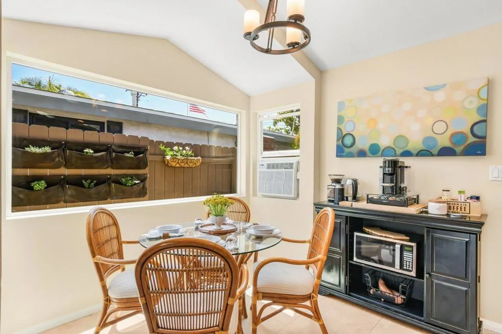 https://cdn.realtyfeed.com/cdn/127/306707776/6f824df877408e1d4a67e11ead471164.webp