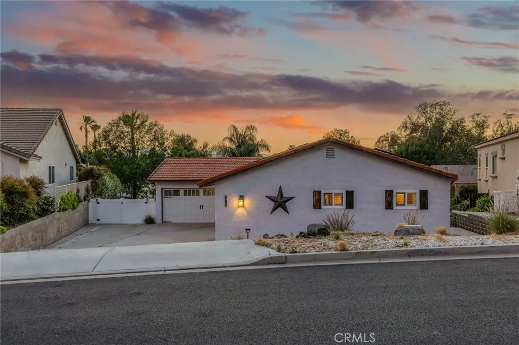 30265 Buck Tail Drive, Canyon Lake, CA 92587 - Photo 2 of 35, Canyon Lake, CA