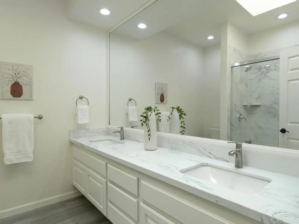 https://cdn.realtyfeed.com/cdn/127/306707824/7025cff19c139df2843a5f06b5b05b7e.webp