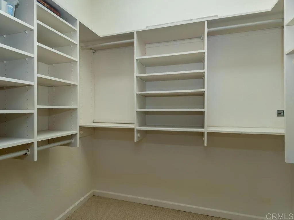 https://cdn.realtyfeed.com/cdn/127/306707824/c6acebc3a0cd92b80e5fb547919830de.webp