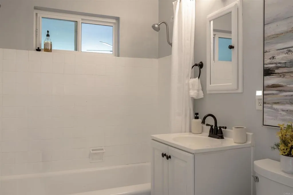 https://cdn.realtyfeed.com/cdn/127/306707868/1e2a6a9de1dbf6cab204049c60dde5fe.webp