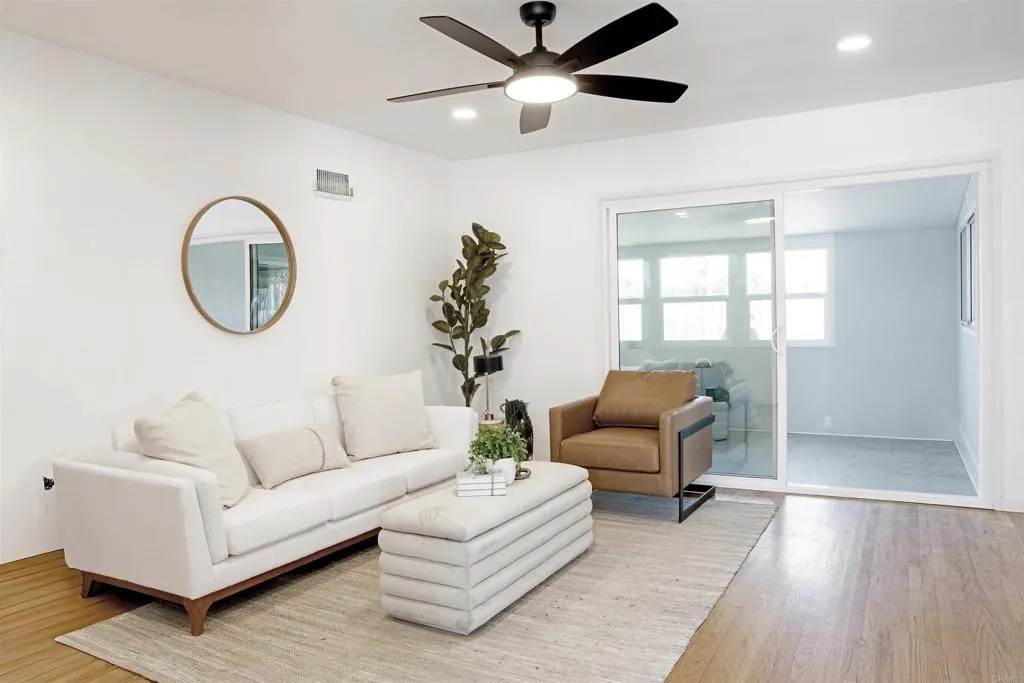 https://cdn.realtyfeed.com/cdn/127/306707868/2f31e17514fbef8eb8815e3426784bb6.webp