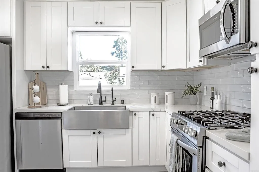 https://cdn.realtyfeed.com/cdn/127/306707868/89af038b5c541047026759dfc4a52fa6.webp