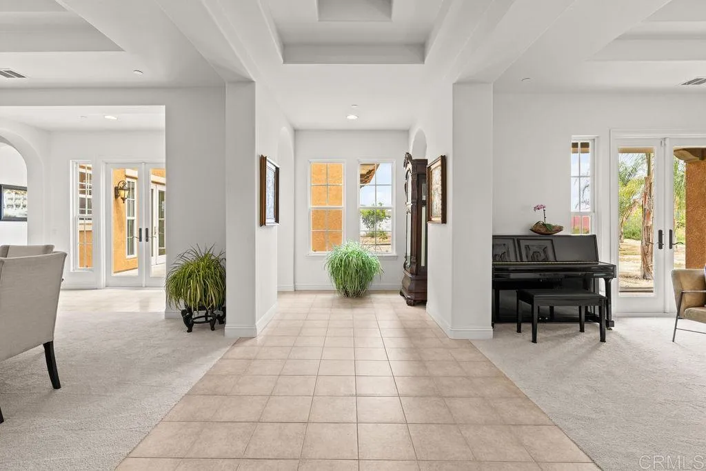 https://cdn.realtyfeed.com/cdn/127/306707872/01efac8a42484ab9bcc5870220c9208a.webp