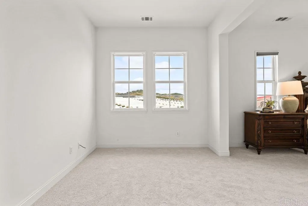 https://cdn.realtyfeed.com/cdn/127/306707872/02e6914bf9f438e92223b4f6538449b7.webp