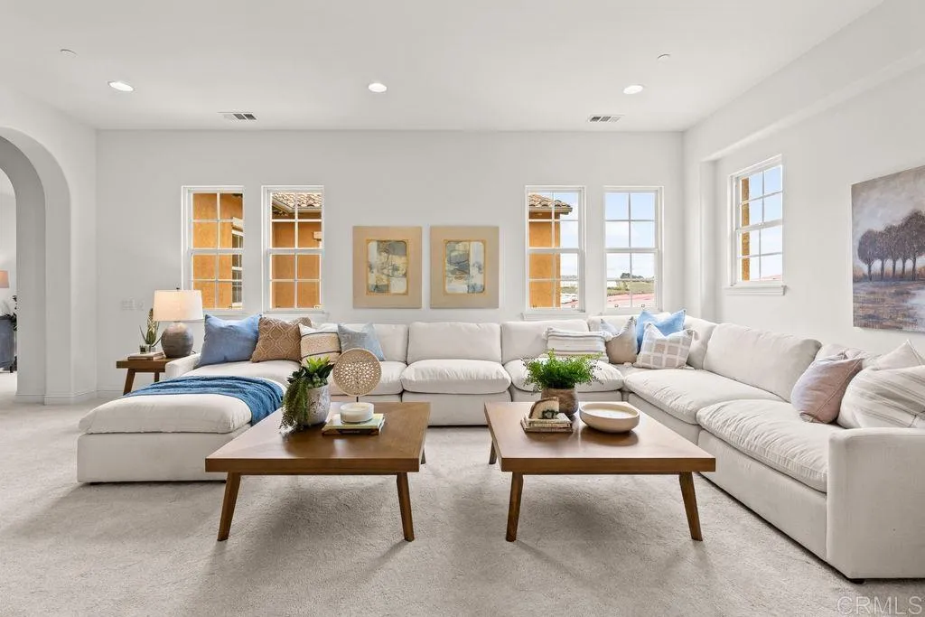 https://cdn.realtyfeed.com/cdn/127/306707872/1d9368f47a841420fccc8f84824266fc.webp