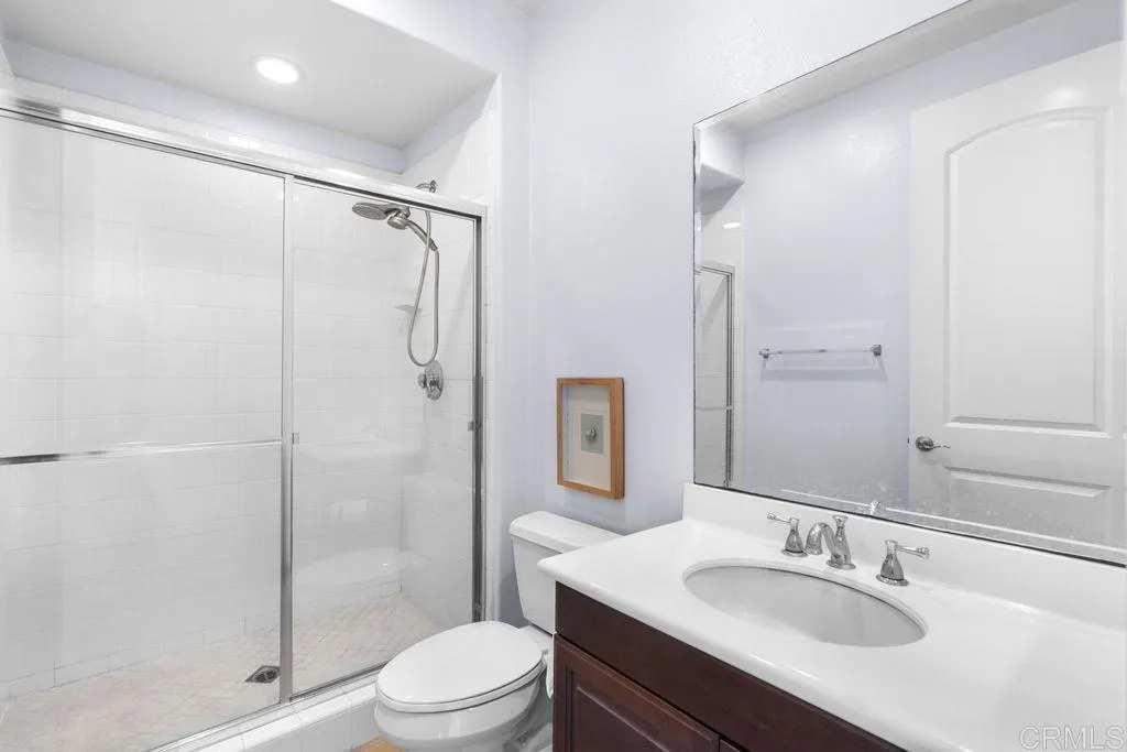 https://cdn.realtyfeed.com/cdn/127/306707872/6177e0f8c3f3244fe11b228011bfabd8.webp