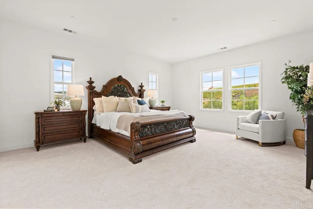 https://cdn.realtyfeed.com/cdn/127/306707872/66f4e0983d55683312df0f6945b9821f.webp