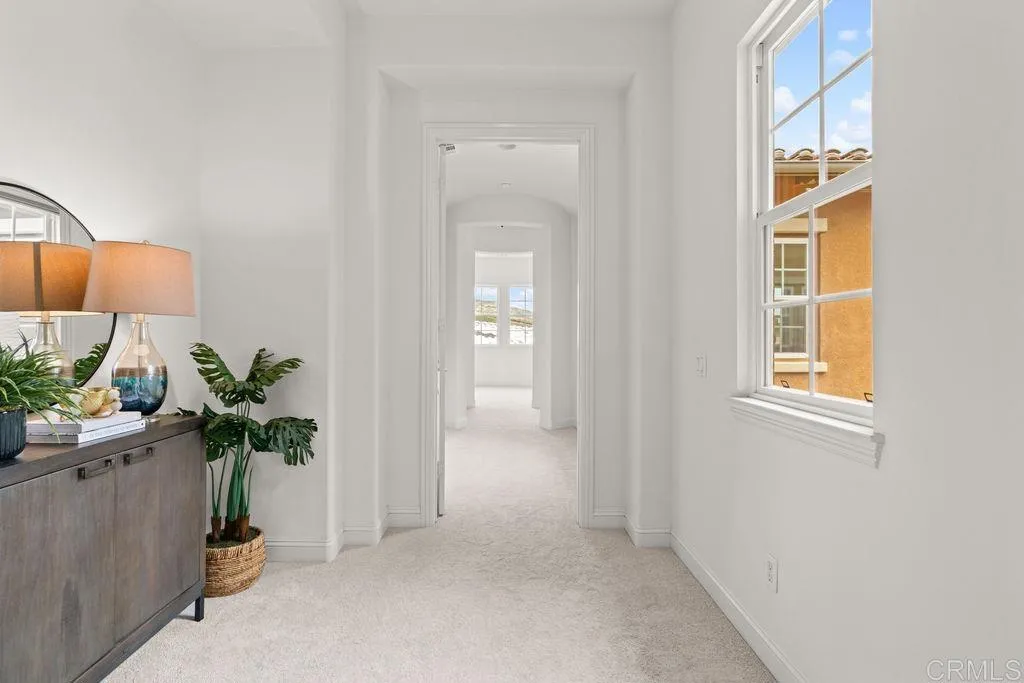 https://cdn.realtyfeed.com/cdn/127/306707872/8fb5e0e07d99d70eee7e2b8548e72d96.webp